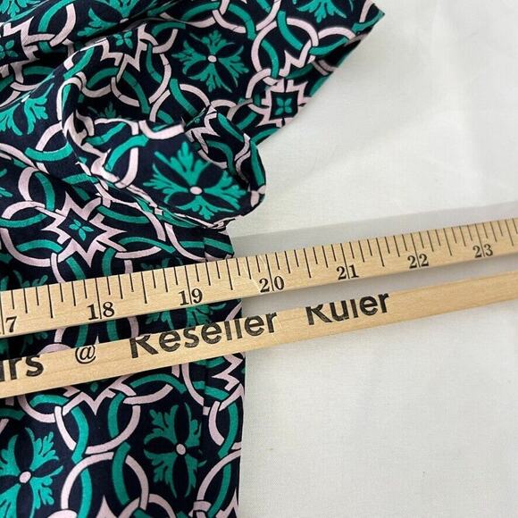 J Crew Green 100% Silk Medallion Print Casual Short Sleeve Shift Dress 2 Women - Picture 8 of 9